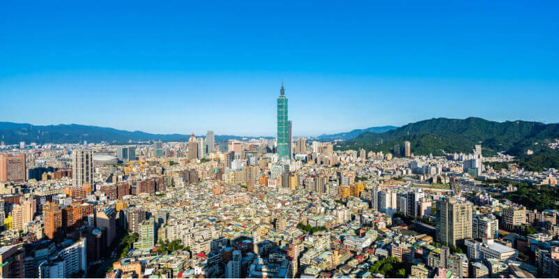 Secure airport parking near major UK airports